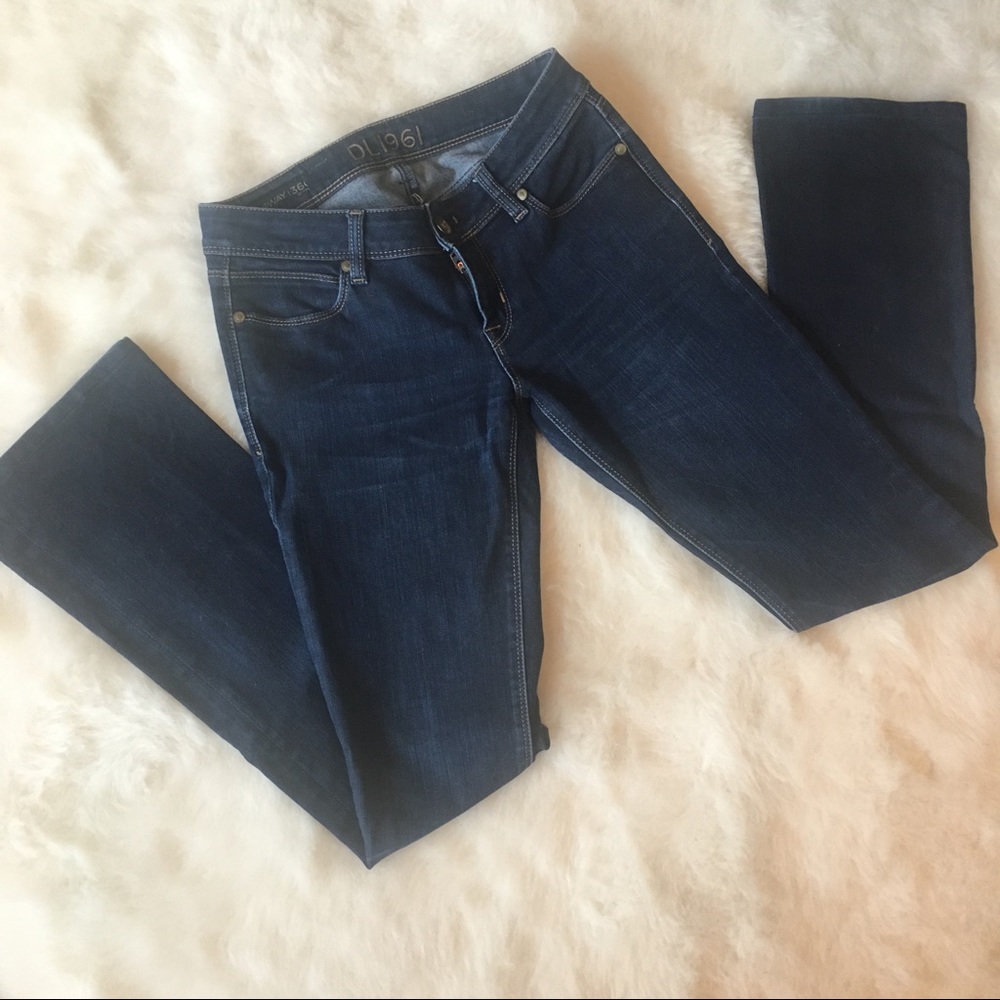 DL1961 Jeans in a size 26.